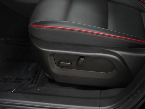 Used 2023 Buick Envision Essence w/ Sport Touring Package AWD/4WD image 23