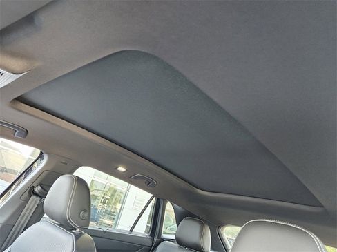 New 2026 Volkswagen Atlas Cross Sport SEL image 33