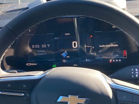 New 2026 Chevrolet Equinox EV LT w/ Convenience Package II FWD image 9
