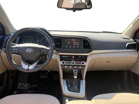 Used 2020 Hyundai Elantra Value Edition image 11
