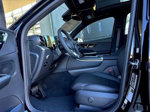 Used 2026 Mercedes-Benz GLC 300 GLC 300 image 10
