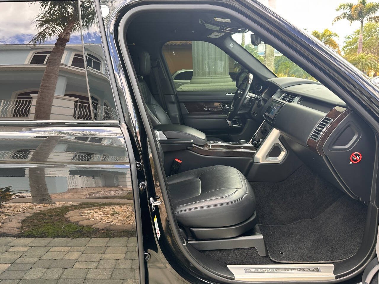 Used 2019 Land Rover Range Rover Long Wheelbase Supercharged AWD/4WD image 23