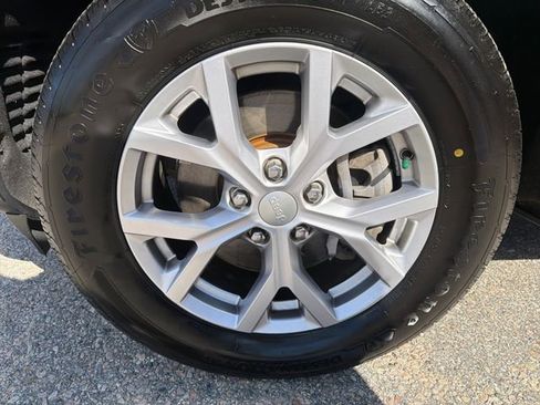 Used 2021 Jeep Grand Cherokee L Limited AWD/4WD image 25