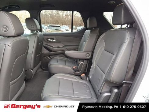 Certified 2023 Chevrolet Traverse LT image 14