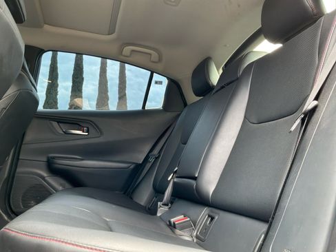 Used 2025 Toyota Prius Plug-In Hybrid FWD image 19