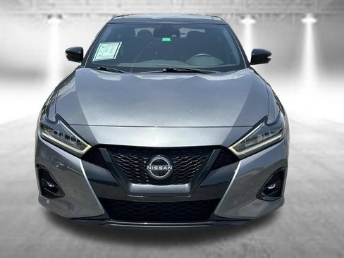 Certified 2023 Nissan Maxima SR w/ Sport Mat Group FWD image 2