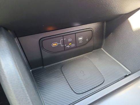 New 2026 Kia Sportage SX FWD image 24