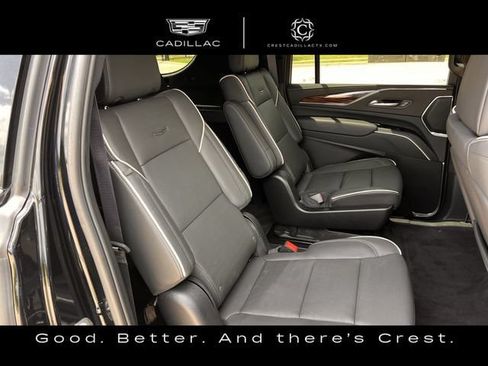 Certified 2024 Cadillac Escalade ESV Premium Luxury w/ Performance Package AWD/4WD image 32