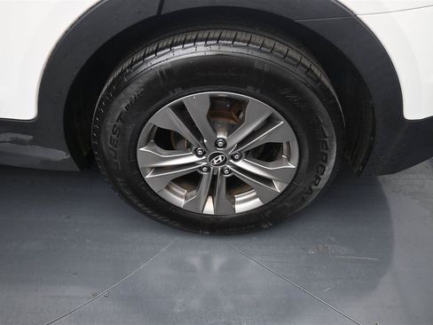 Used 2014 Hyundai Santa Fe Sport w/ Popular Equipment Package 02 AWD/4WD image 18