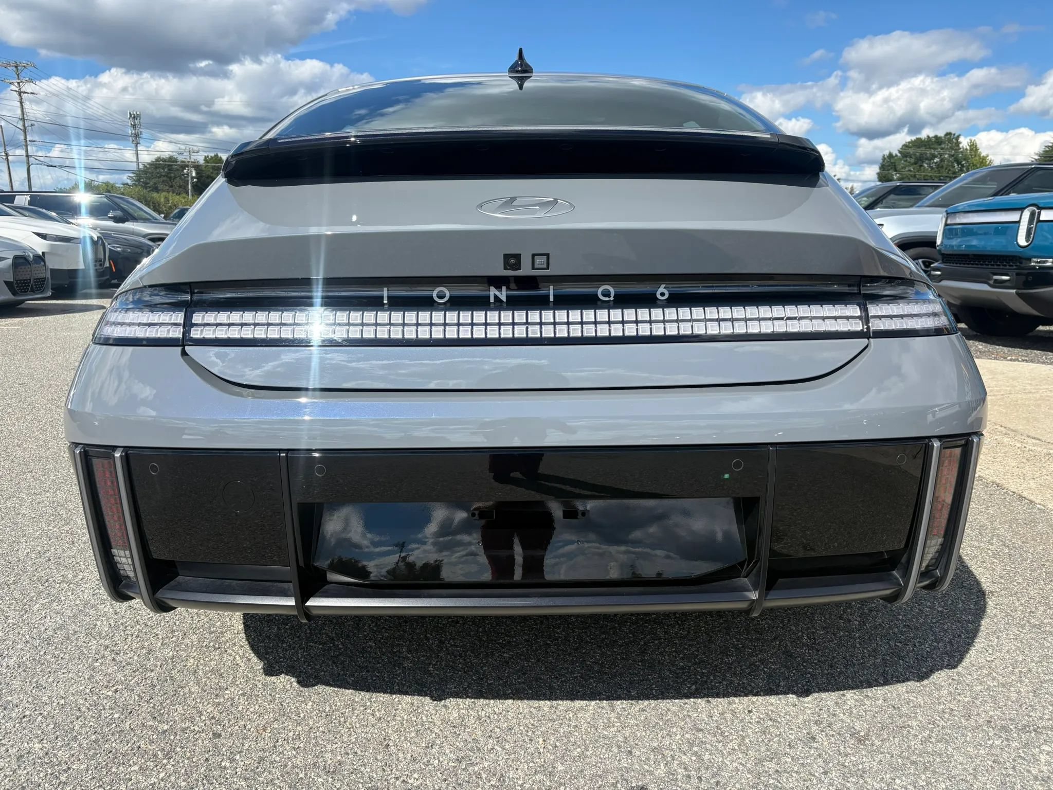 Used 2023 Hyundai Ioniq 6 Limited AWD/4WD image 4