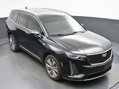 Used 2023 Cadillac XT6 Premium Luxury image 44
