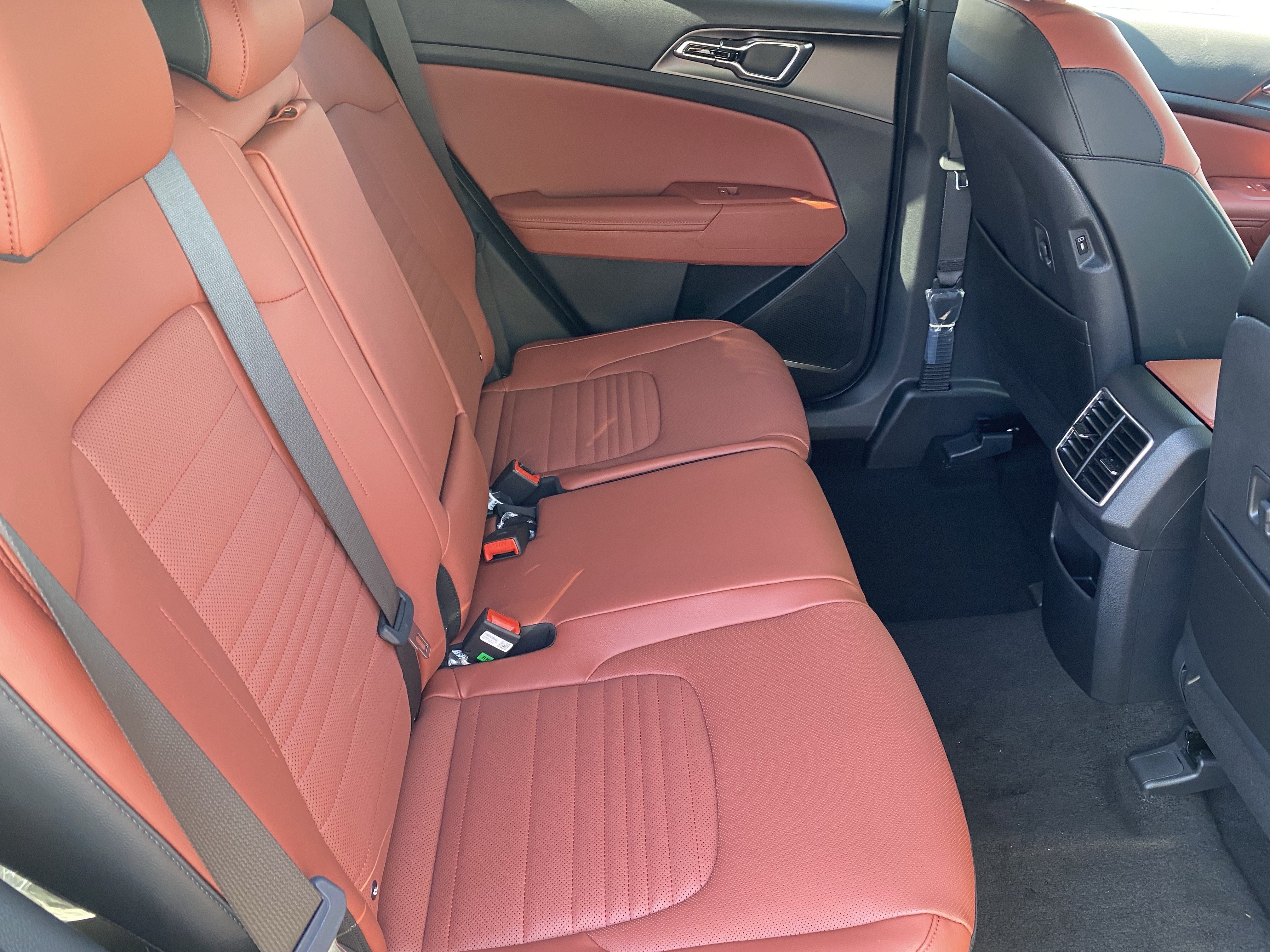 New 2026 Kia Sportage SX FWD image 11
