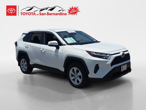 Certified 2025 Toyota RAV4 LE FWD image 7