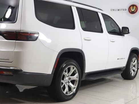 Used 2022 Jeep Wagoneer Series II AWD/4WD image 47