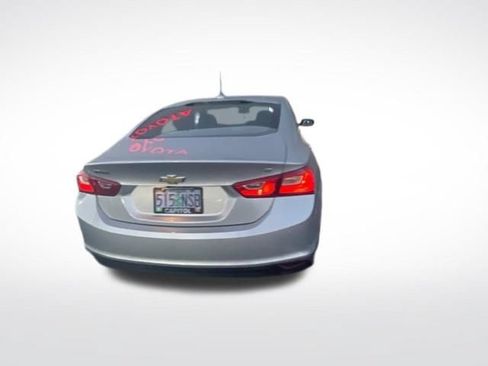Used 2018 Chevrolet Malibu LT FWD image 9