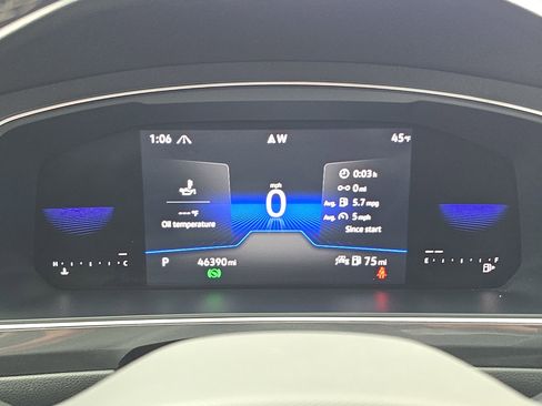 Certified 2022 Volkswagen Tiguan SE w/ Panoramic Sunroof Package image 19