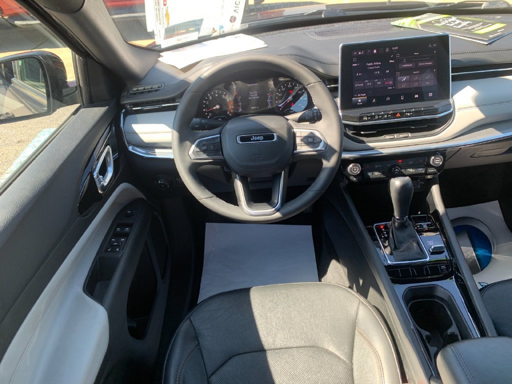 Used 2023 Jeep Compass Limited AWD/4WD image 14