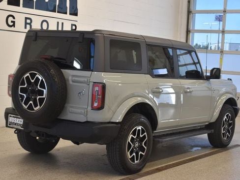 Used 2022 Ford Bronco Outer Banks AWD/4WD image 4