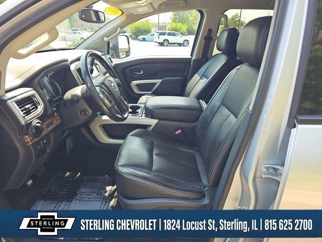 Used 2017 Nissan Titan SL w/ SL Towing Convenience Package AWD/4WD image 9