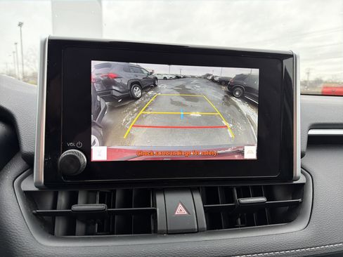 Used 2023 Toyota RAV4 LE image 18