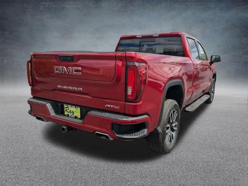 Used 2023 GMC Sierra 1500 AT4 w/ AT4 Preferred Package AWD/4WD image 4