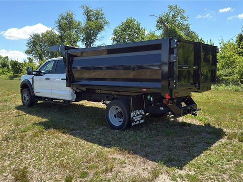 New 2026 Ford F550 4x4 Crew Cab image 4