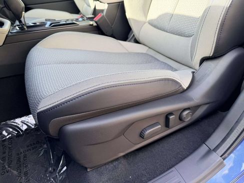 Certified 2026 Subaru Forester Premium w/ Base/Premium Package AWD/4WD image 15