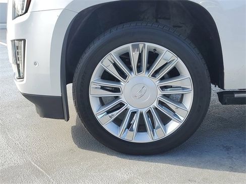 Used 2019 Cadillac Escalade ESV Platinum image 11