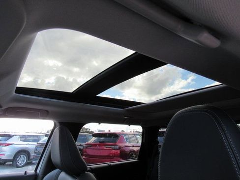 New 2026 Mitsubishi Outlander SEL image 13