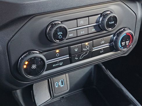 New 2025 Ford Bronco 2-Door AWD/4WD image 19