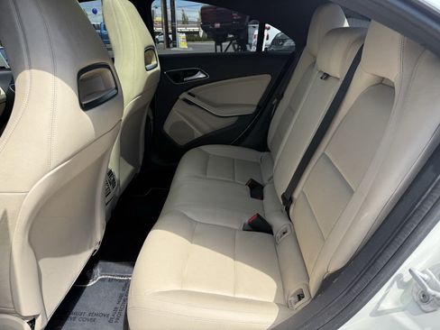 Used 2014 Mercedes-Benz CLA 250 image 12