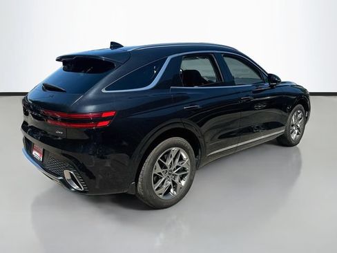Used 2025 Genesis GV70 2.5T AWD/4WD image 6
