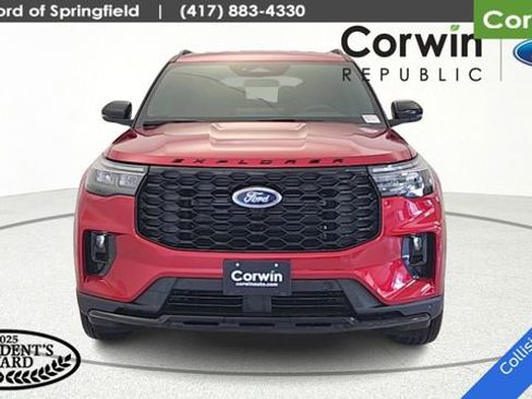 New 2026 Ford Explorer ST-Line image 2