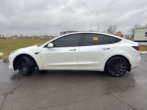 Used 2022 Tesla Model 3 Performance image 5