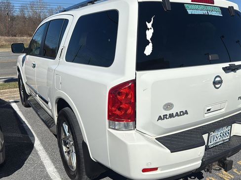 Used 2012 Nissan Armada Platinum image 5