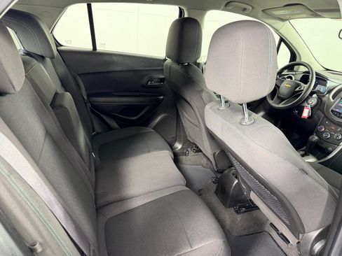 Used 2016 Chevrolet Trax LS FWD image 21