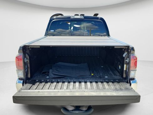 Certified 2023 Toyota Tacoma TRD Off-Road AWD/4WD image 9