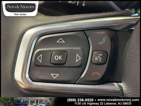Used 2024 Jeep Wrangler Unlimited Sahara w/ Technology Group AWD/4WD image 19