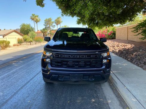 Used 2023 Chevrolet Silverado 1500 Custom RWD image 3