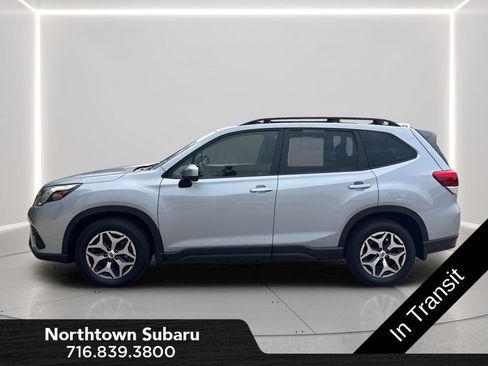 Certified 2024 Subaru Forester Premium AWD/4WD image 3