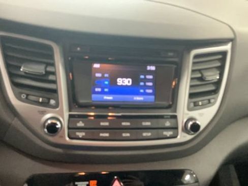Used 2016 Hyundai Tucson SE w/ Option Group 02 AWD/4WD image 17
