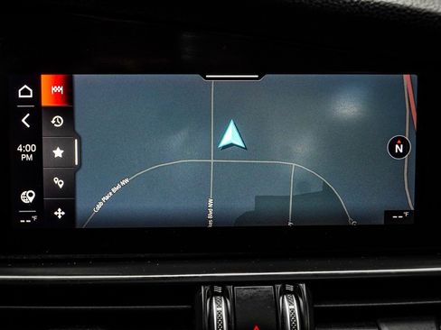 Used 2022 Alfa Romeo Giulia Ti image 21