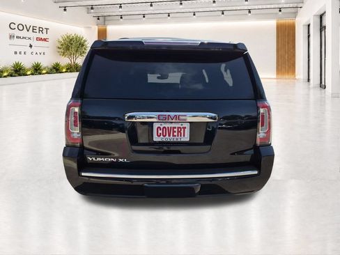 Used 2019 GMC Yukon XL Denali AWD/4WD image 10