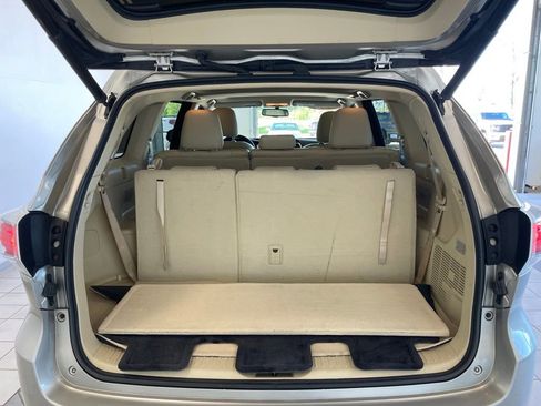Used 2015 Toyota Highlander XLE AWD/4WD image 15