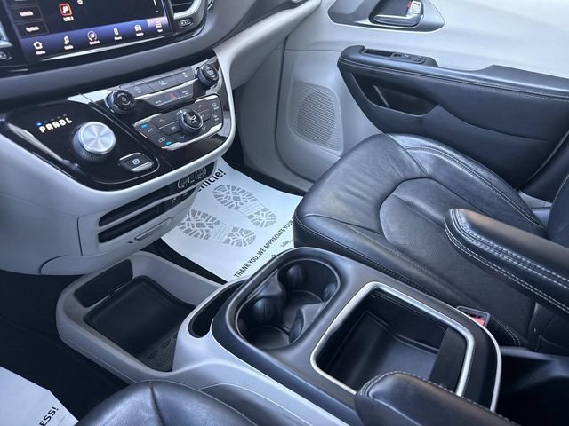 Used 2022 Chrysler Pacifica Touring-L FWD image 76