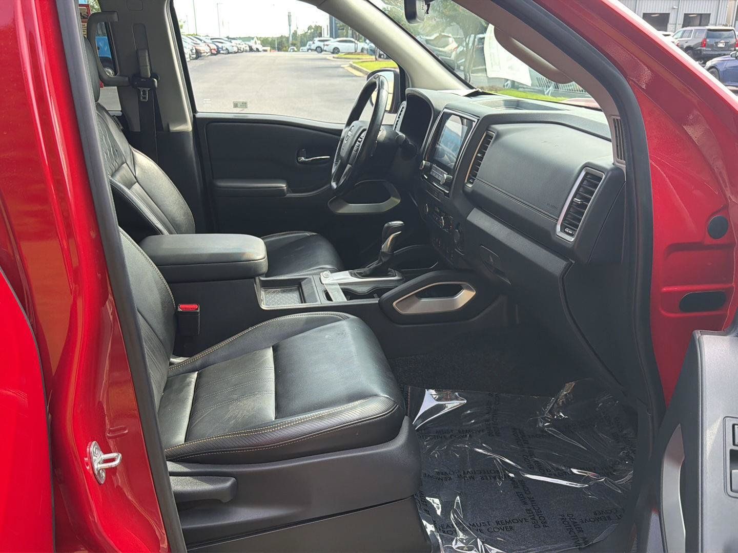 Used 2022 Nissan Frontier SV w/ SV Premium Package RWD image 12