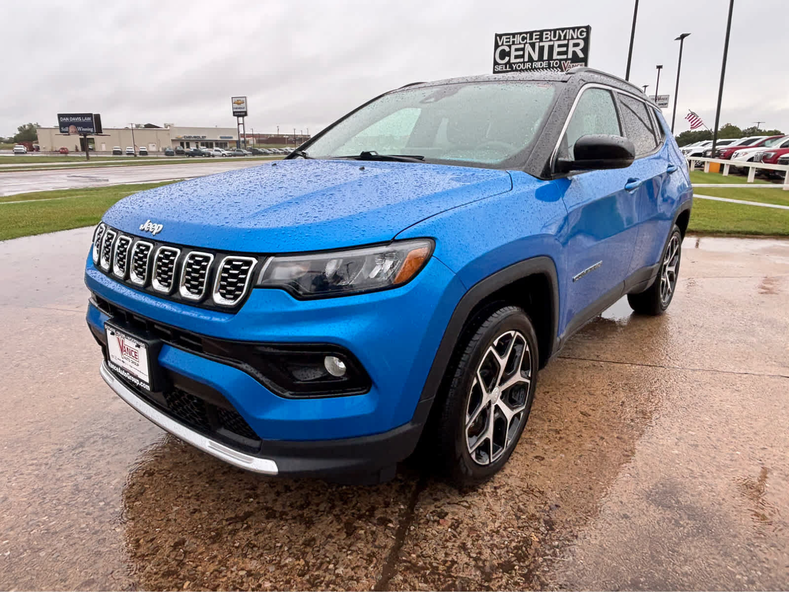 Used 2024 Jeep Compass Limited AWD/4WD image 3
