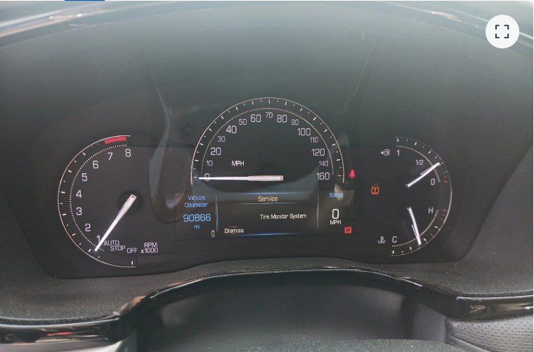 Used 2017 Cadillac XT5 Premium Luxury FWD image 8
