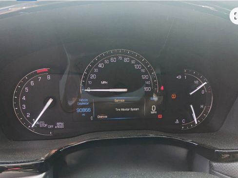 Used 2017 Cadillac XT5 Premium Luxury image 8