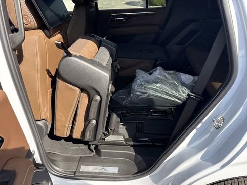 New 2026 Chevrolet Tahoe High Country image 15